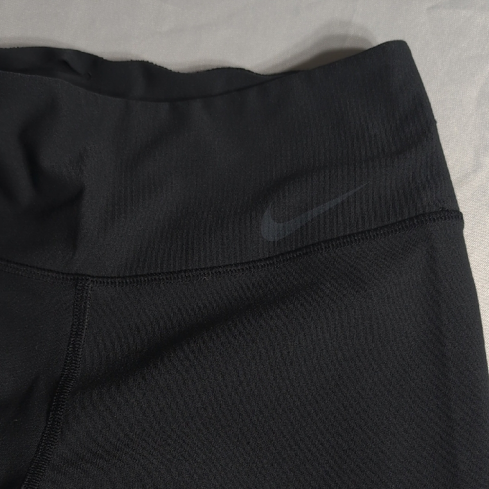 Nike Black Leggings Athletic Wear - Picture 3 of 10